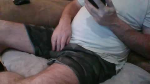 Snapshot of _scream4me chatting on 04.21.26 _scream4me online show from 04.21.26