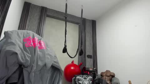 Snapshot of _selene_red chatting on 05.28.26 Selene online show from 05.28.26