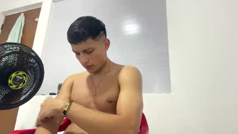 Juan Pablo-independent model online show from 12.27.24