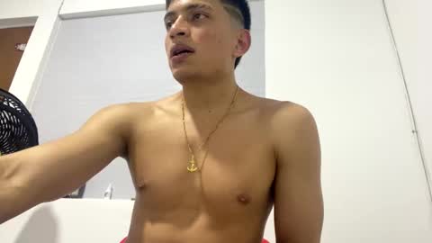 Juan Pablo-independent model online show from 01.02.25