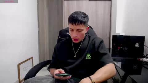 Juan Pablo-independent model online show from 01.21.25