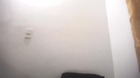 Juan Pablo-independent model online show from 03.06.25