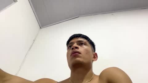 Juan Pablo-independent model online show from 01.16.26