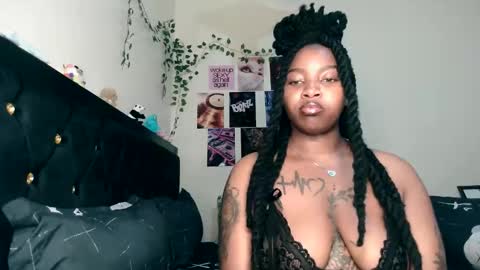 Snapshot of _sexysquirter chatting on 05.04.26 _sexysquirter online show from 05.04.26