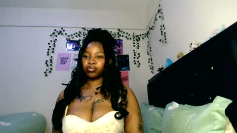 Snapshot of _sexysquirter chatting on 06.22.26 _sexysquirter online show from 06.22.26
