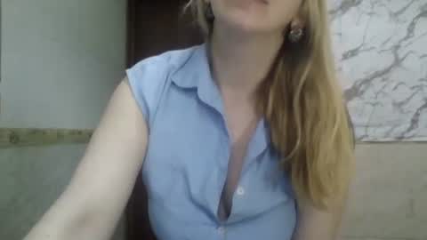 Snapshot of _sexyxsveta_ chatting on 05.12.26 SexyXSveta online show from 05.12.26