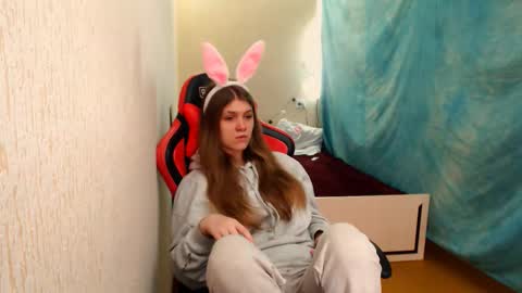 Mari online show from 10.23.25