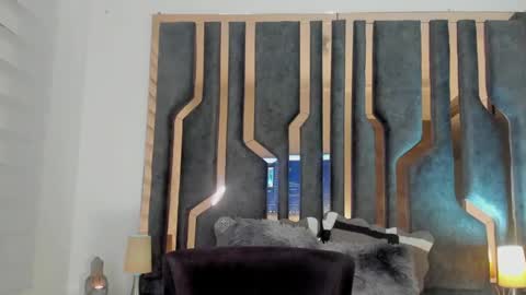 _silvia_vega_ online show from 12.08.24