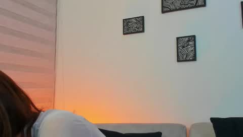 _silvia_vega_ online show from 12.14.25