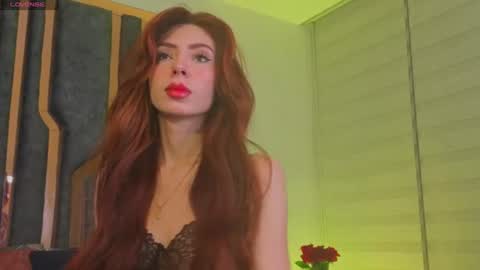 Snapshot of _silvia_vega_ chatting on 06.15.26 _silvia_vega_ online show from 06.15.26