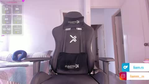 Snapshot of _simoonn_ chatting on 05.26.26 Liam modelo independiente online show from 05.26.26