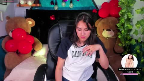 Sophie  online show from 02.19.25