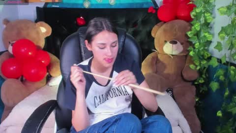 Sophie  online show from 02.19.25