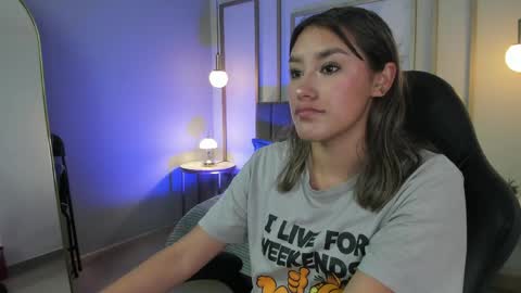 Snapshot of _sophie__miller chatting on 05.14.26 Sophie online show from 05.14.26