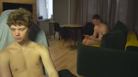 OLIVERpvt is open online show from 10.30.25