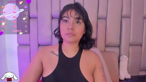 Snapshot of _sowy_venus_ chatting on 02.23.26 V E N U S online show from 02.23.26