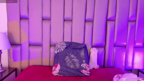 Snapshot of _sowy_venus_ chatting on 05.02.26 V E N U S online show from 05.02.26