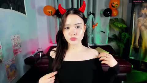 Brittany online show from 10.25.25