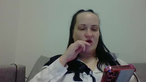 Snapshot of _squirty_pussyyy_ chatting on 10.29.25 Melisa online show from 10.29.25
