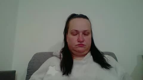 Snapshot of _squirty_pussyyy_ chatting on 11.02.25 Melisa online show from 11.02.25