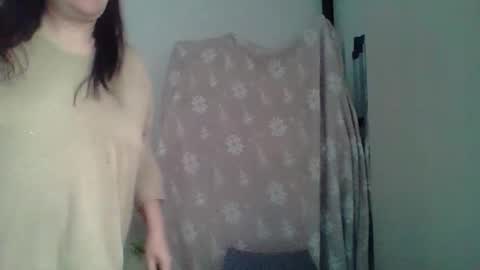 Snapshot of _squirty_pussyyy_ chatting on 11.13.25 Melisa online show from 11.13.25