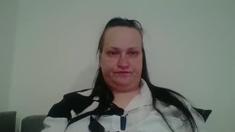 Snapshot of _squirty_pussyyy_ chatting on 11.22.25 Melisa online show from 11.22.25