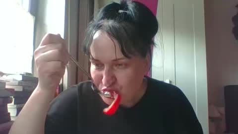 Snapshot of _squirty_pussyyy_ chatting on 06.01.26 Melisa online show from 06.01.26