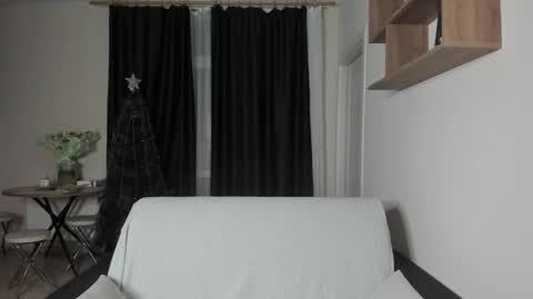 MARKPVT IS OPEN online show from 12.18.24