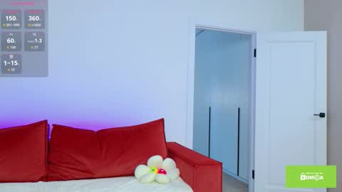 Snapshot of _starshine chatting on 02.07.26 Lolla online show from 02.07.26