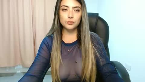 Snapshot of _sweet_rachel chatting on 01.05.25 Rachel  online show from 01.05.25