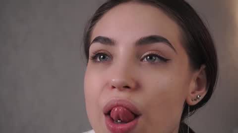 Sofia online show from 02.18.25