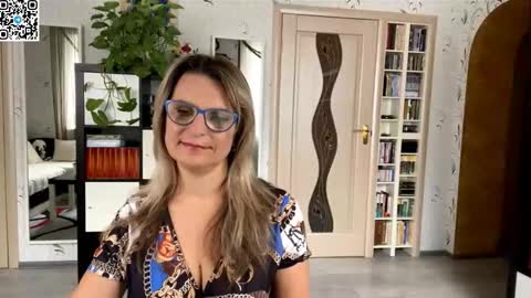 Snapshot of _sweetieray_ chatting on 10.16.25 Daria online show from 10.16.25