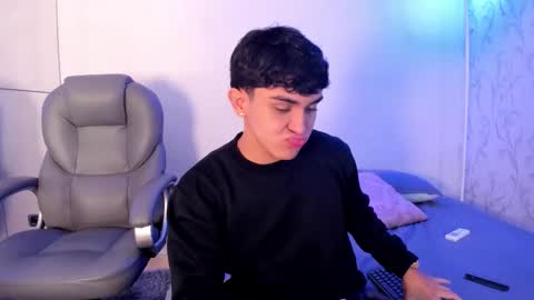 Snapshot of _taylorblack chatting on 01.16.26 _taylorblack online show from 01.16.26