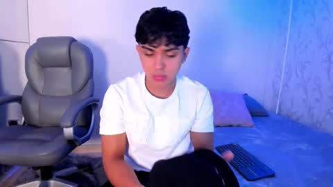 Snapshot of _taylorblack chatting on 02.08.26 _taylorblack online show from 02.08.26