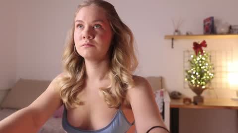 Annie online show from 01.05.25