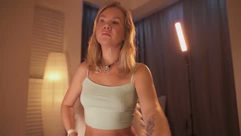 Annie online show from 12.01.25