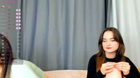 Snapshot of _teona_ann_for_you_ chatting on 12.22.24 Teona and Annred hair online show from 12.22.24