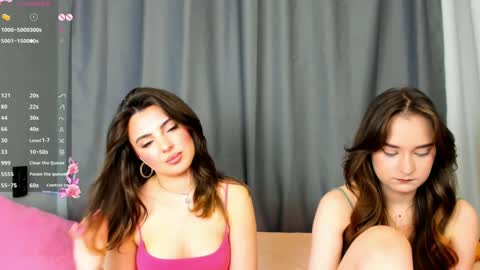 Snapshot of _teona_ann_for_you_ chatting on 01.31.25 Teona and Annred hair online show from 01.31.25