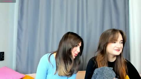 Snapshot of _teona_ann_for_you_ chatting on 02.22.25 Teona and Annred hair online show from 02.22.25