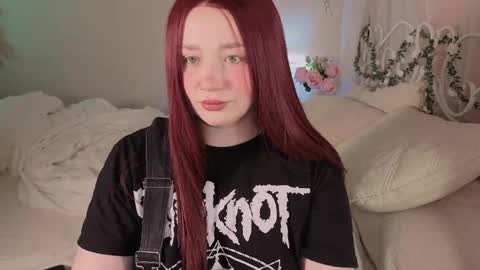 Snapshot of _that_witch_ chatting on 05.22.26 MIRA online show from 05.22.26