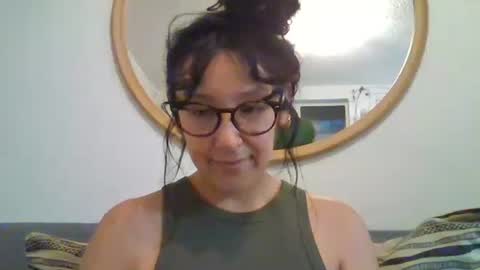Snapshot of _tutti_frutti_ chatting on 09.19.25 _tutti_frutti_ online show from 09.19.25