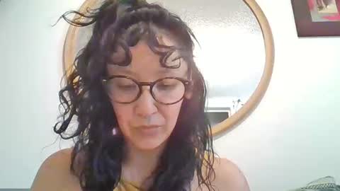 Snapshot of _tutti_frutti_ chatting on 10.19.25 _tutti_frutti_ online show from 10.19.25
