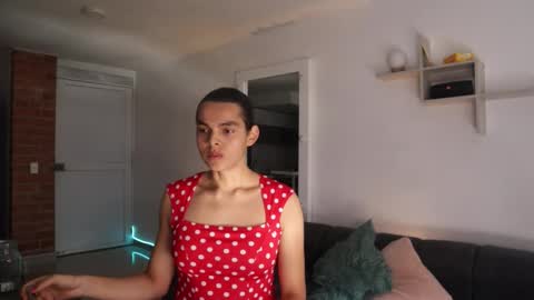 Anastasia Vahos online show from 09.22.25