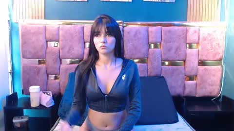 Snapshot of _valery34_ chatting on 04.23.26 _valery34_ online show from 04.23.26