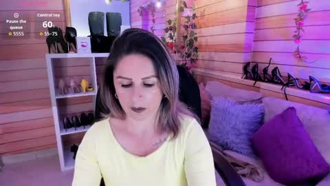Snapshot of _victoria_collins chatting on 05.22.26 Sol online show from 05.22.26