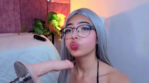   online show from 12.02.25