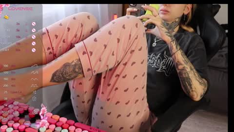 Alis online show from 10.13.25