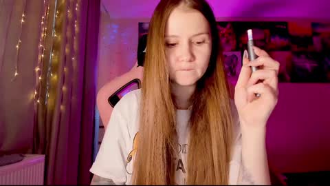 Snapshot of _witch__ chatting on 01.17.25 Enni online show from 01.17.25