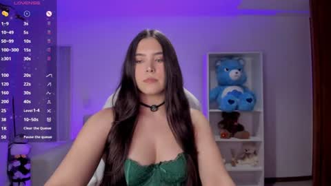 Snapshot of _wtdreamgirl chatting on 06.13.26 Luisa online show from 06.13.26