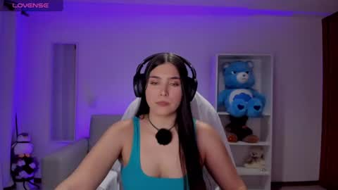 Snapshot of _wtdreamgirl chatting on 07.04.26 Luisa online show from 07.04.26